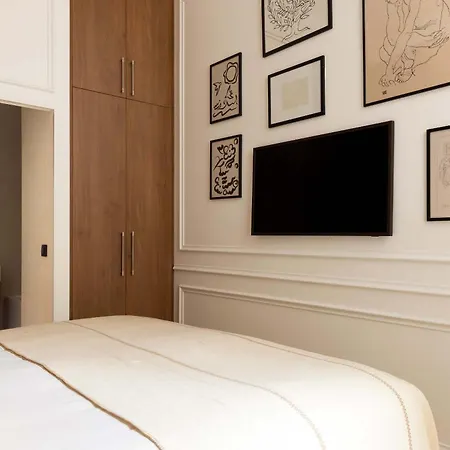 Апартаменты Amazing 2br 6p - Louvre Museum Париж