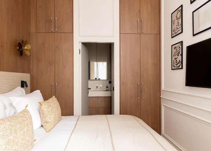 Amazing 2br 6p - Louvre Museum Apartment Paris